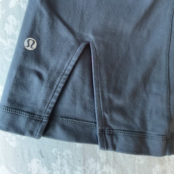 Lululemon Charcoal/Dark Magenta Crop Pants Split Hem - Picture 7 of 8